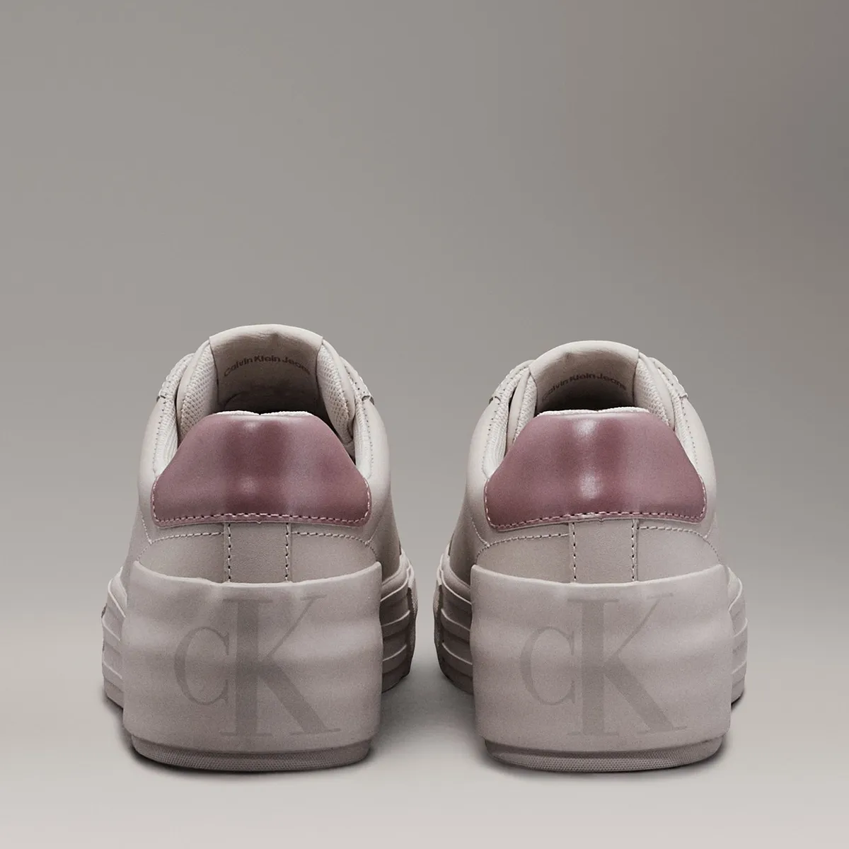 CALVIN KLEIN - Zapatillas de Cuero Vulc Flatform Gris Calvin Klein