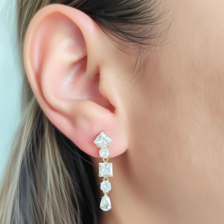 Aros Nieves Circon Largo Enchapado Oro 18K Dorado TALLA UNICA