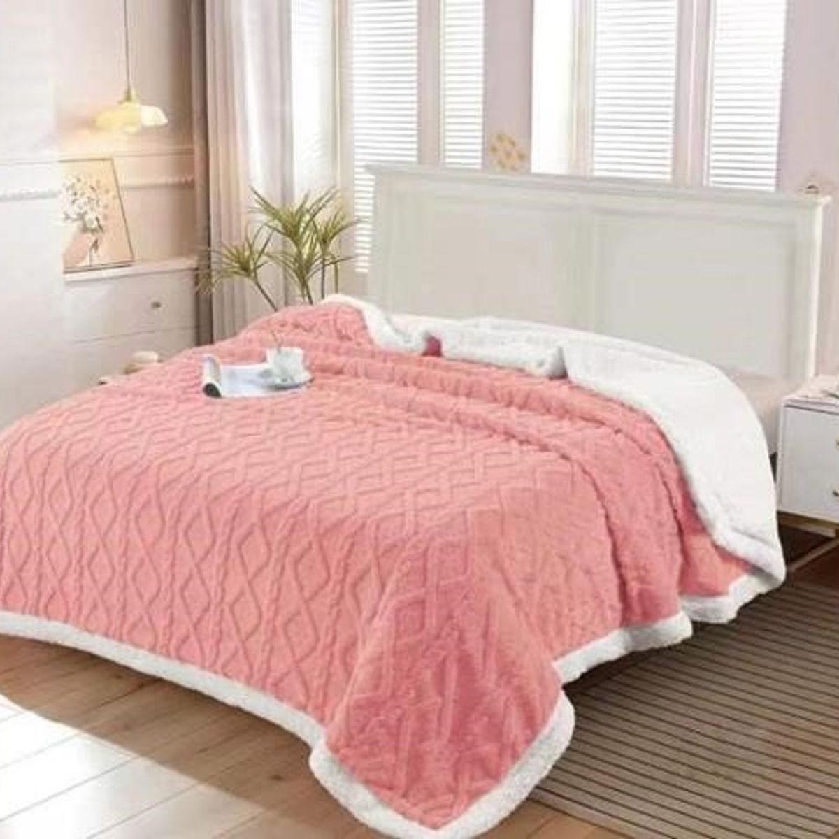 GENERICO - FRAZADA TEXTURIZADA CON CHIPORRO UNICOLOR ROSA 1.5 PLAZAS RS