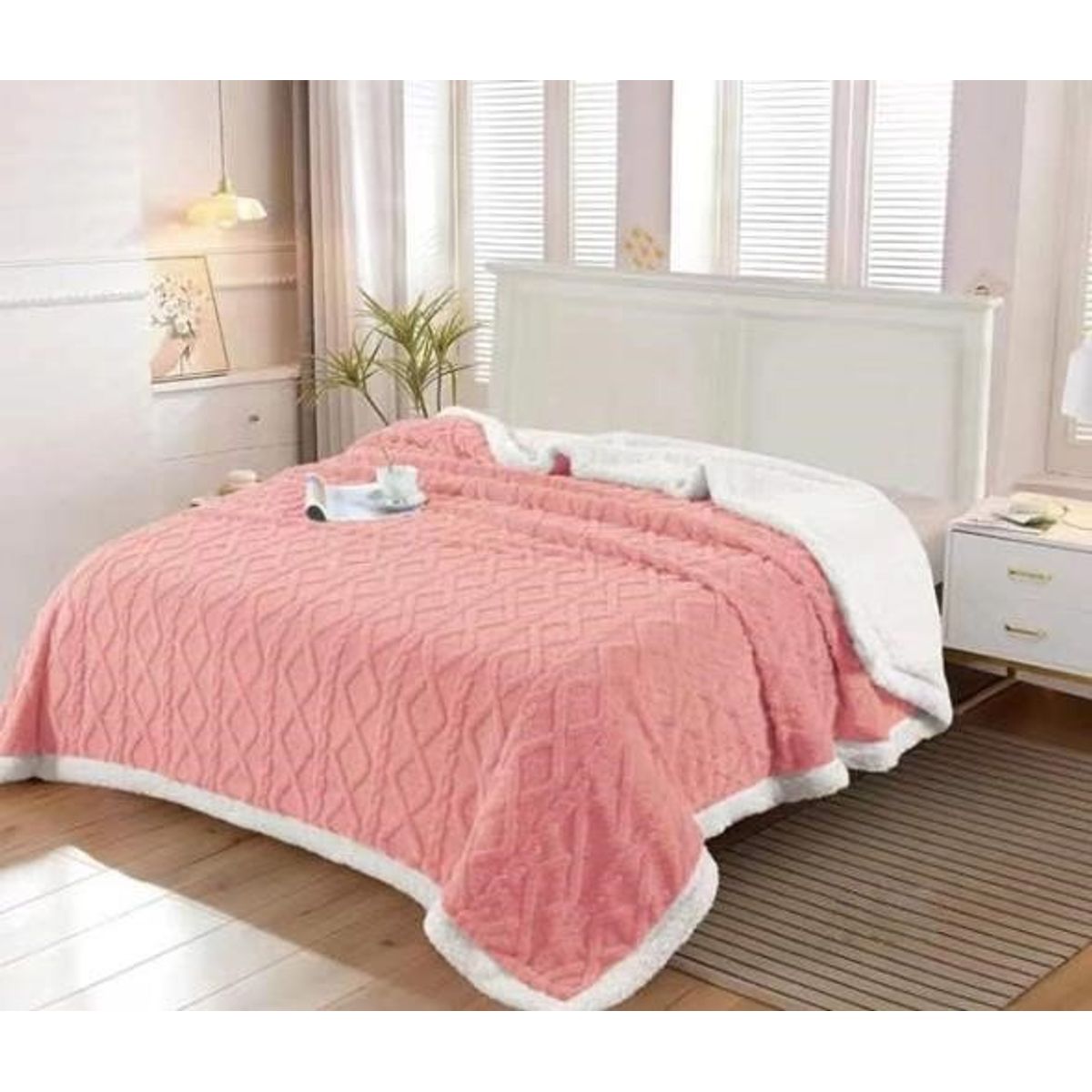 GENERICO - FRAZADA TEXTURIZADA CON CHIPORRO UNICOLOR ROSA 1.5 PLAZAS RS