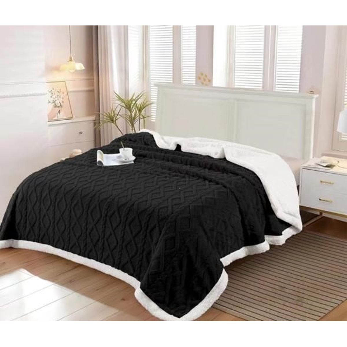 GENERICO - FRAZADA TEXTURIZADA CON CHIPORRO UNICOLOR NEGRO 2 PLAZAS RS