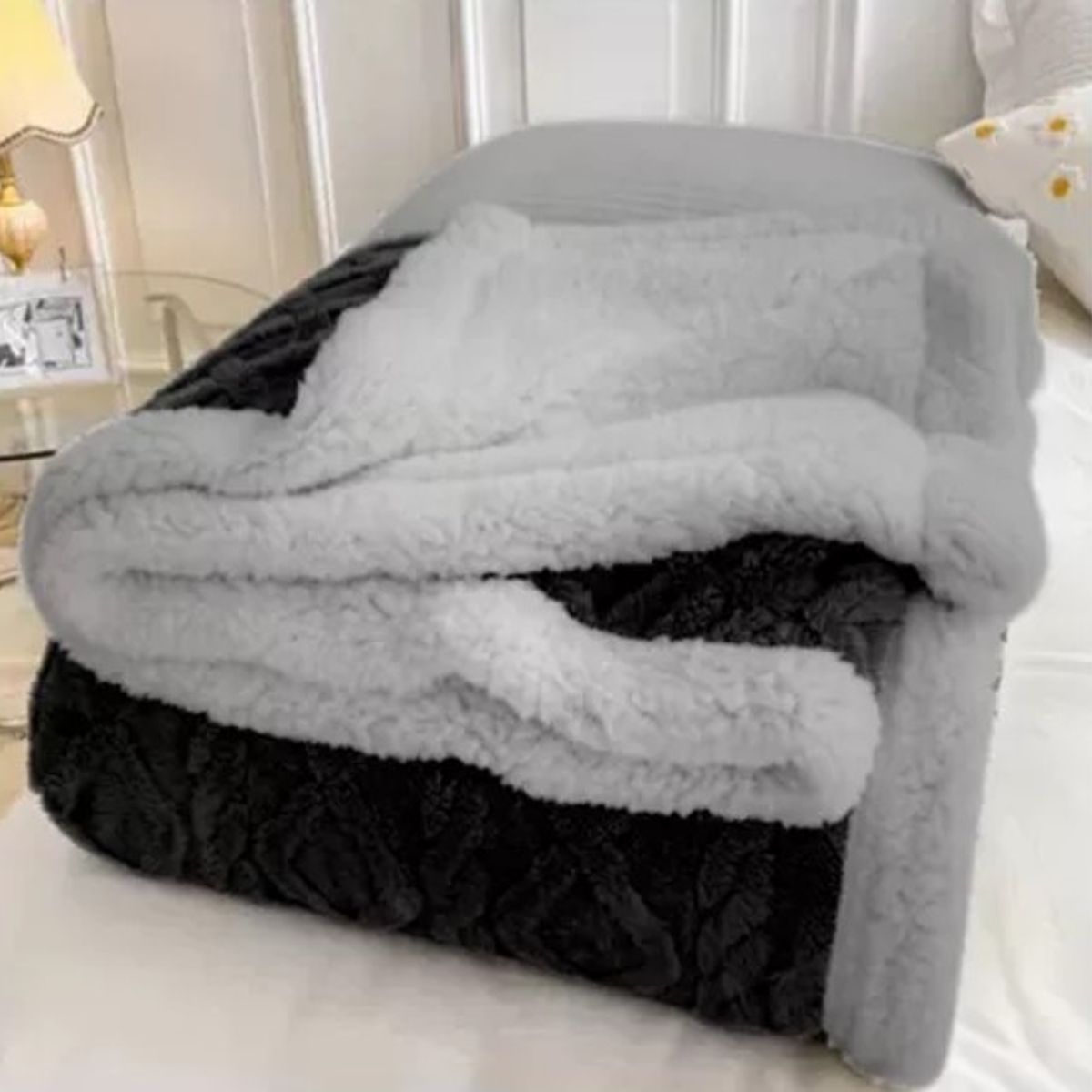 GENERICO - FRAZADA TEXTURIZADA CON CHIPORRO UNICOLOR NEGRO 2 PLAZAS RS