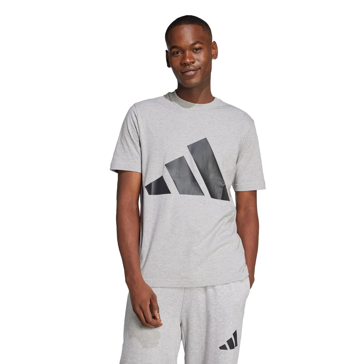 ADIDAS - Polera Essentials Logo Grande