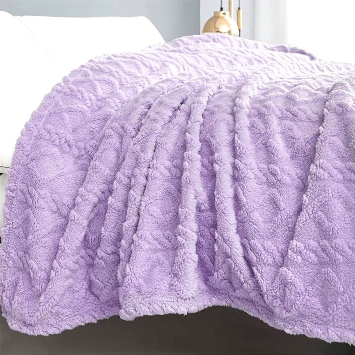 GENERICO - FRAZADA O MANTA TEXTURIZADA UNICOLOR LILA 2 PLAZAS RS