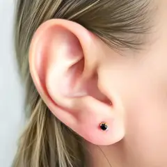 ANDREA COGGIOLA JOYAS - Aros Circón Negro 2mm Enchapado Oro 18K