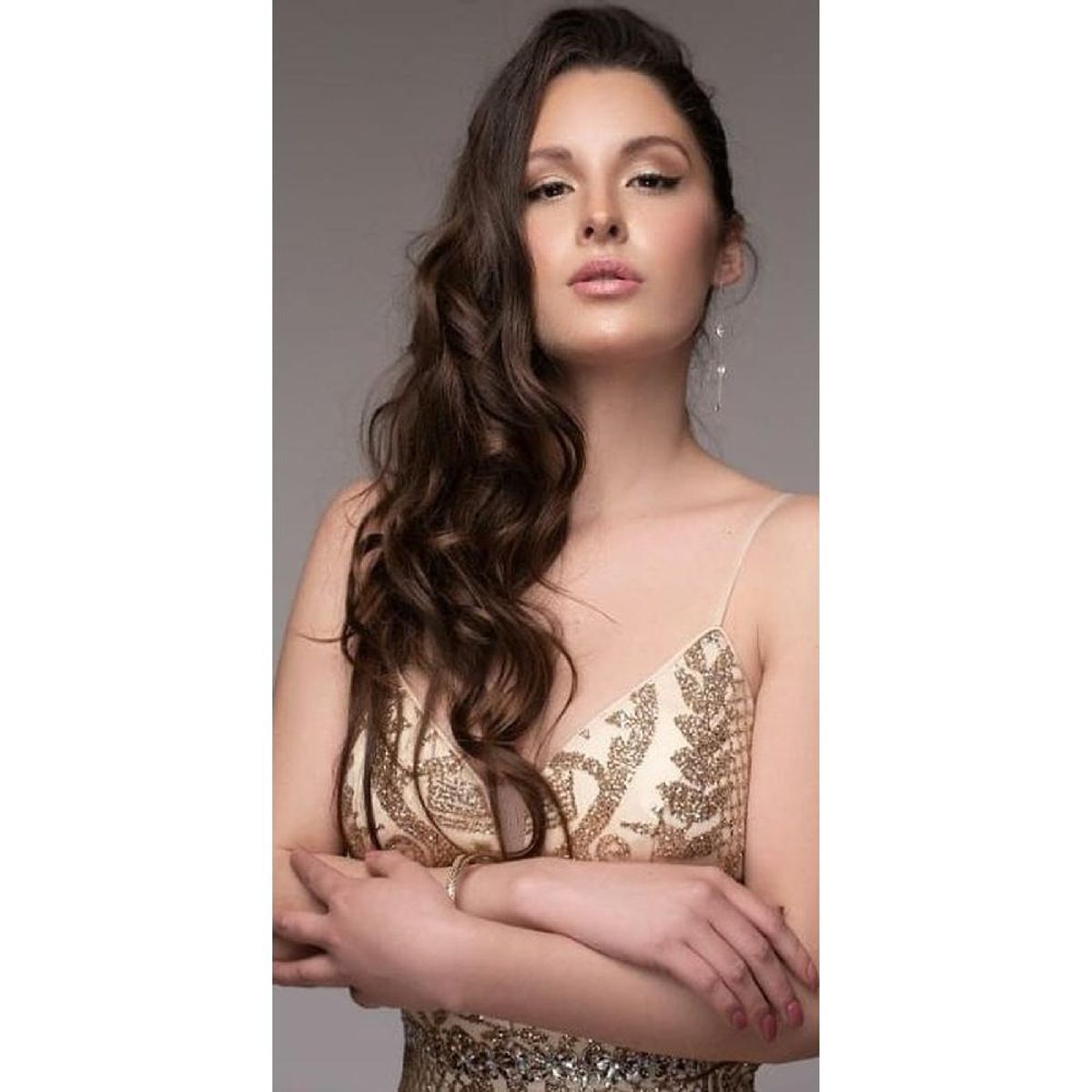 UNIQUE - VESTIDO CORTO C3161 DORADO - Dorado