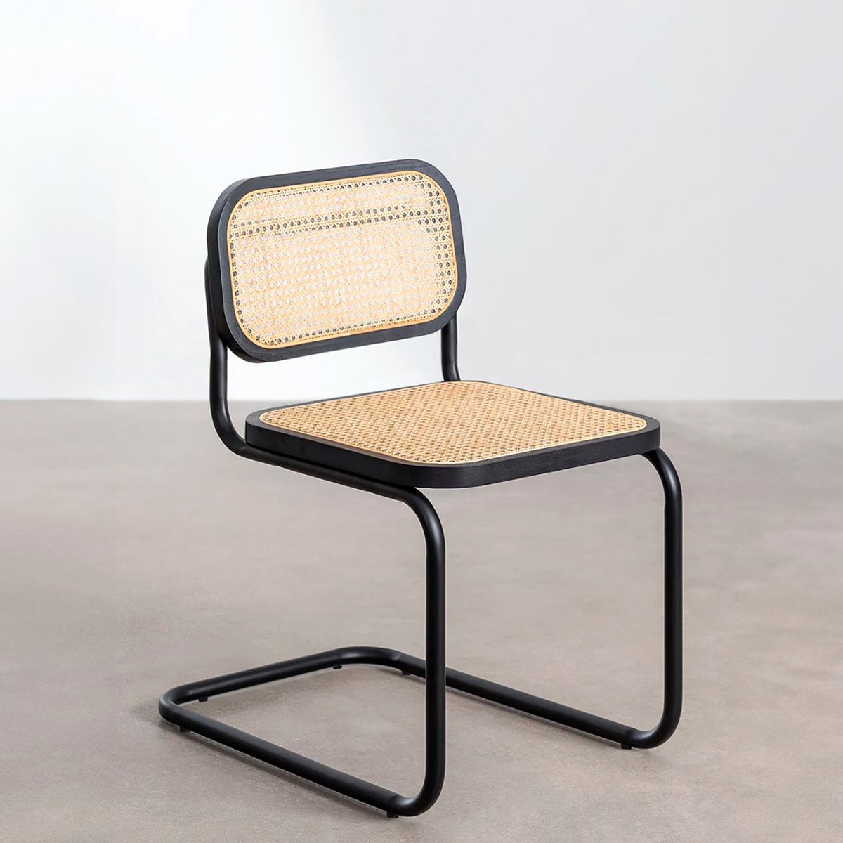 GENERICO - Silla Para Comedor Breuer Madera Y Ratán Negra Venhoouse