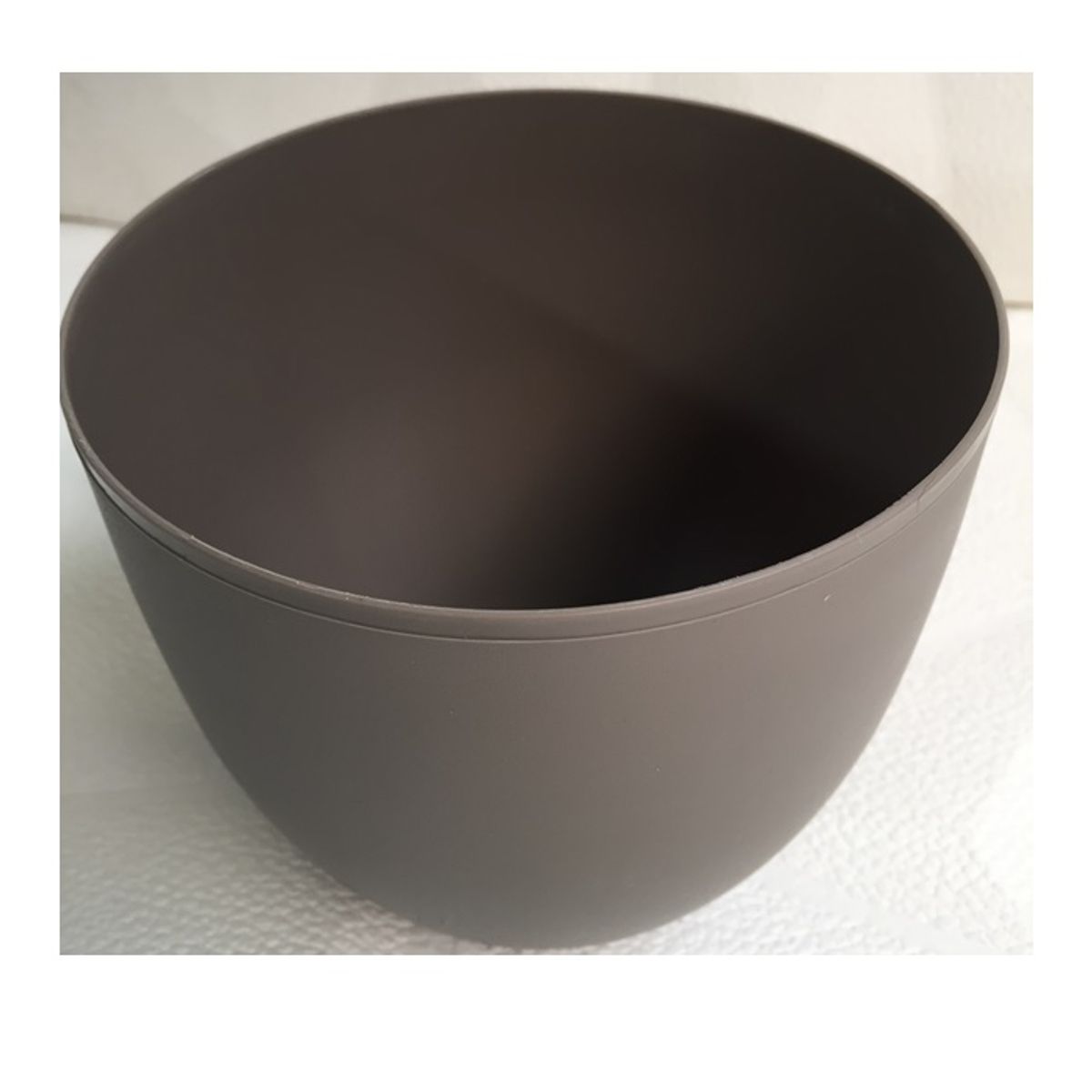 GENERICO - Macetero Plastico Redondo 20cm Café