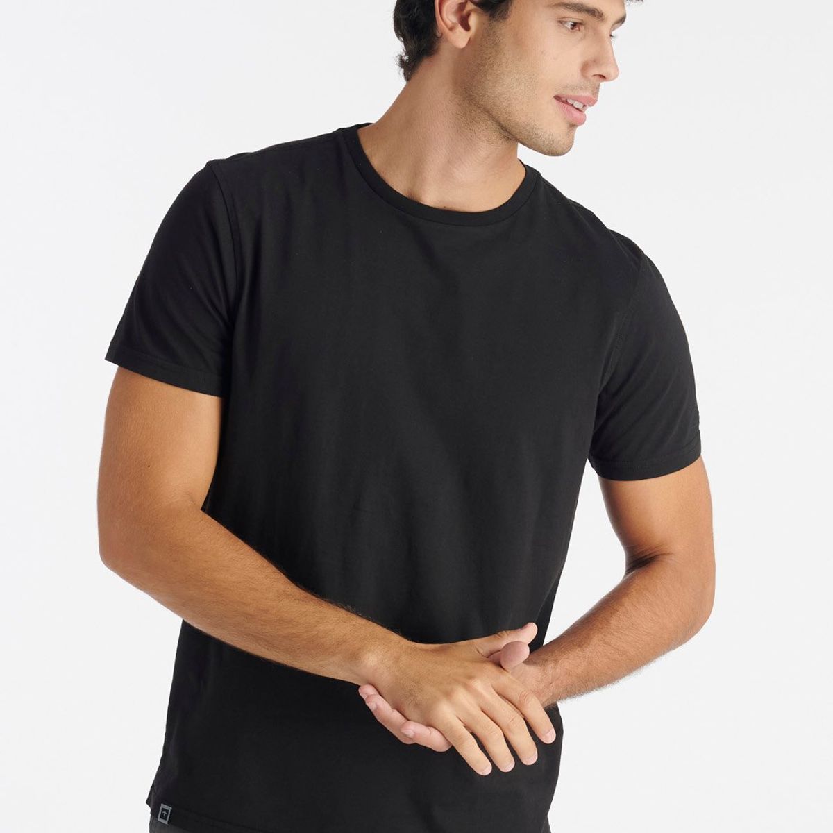 NIMTU - Polera Tres Cruces Casual Negro Nimtu