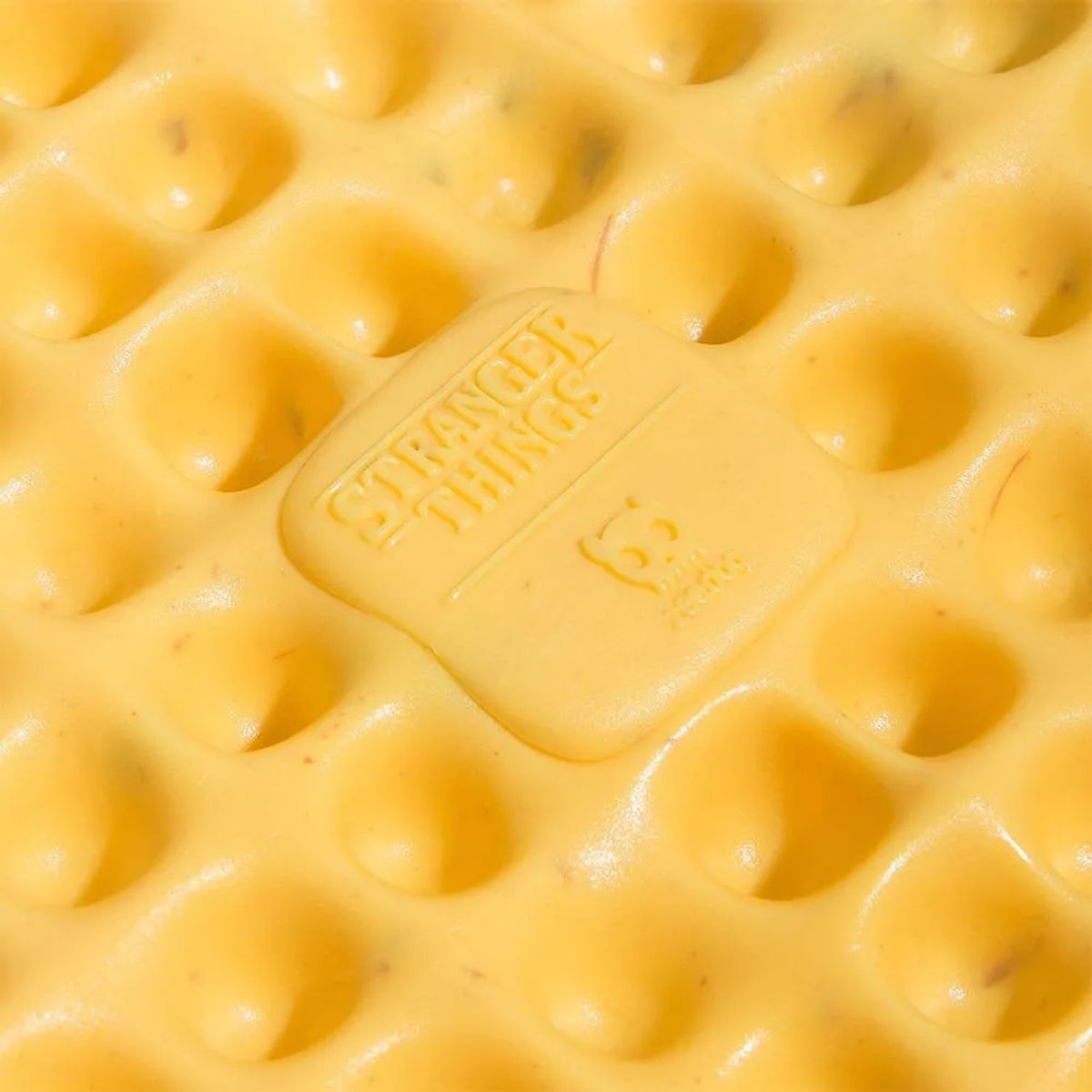 ZEEDOG - Waffle Stranger Things Toy Juguete Para Perros Zeedog