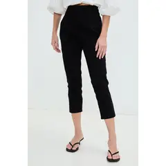 IO - Pantalón Vestir Pitillo Capri