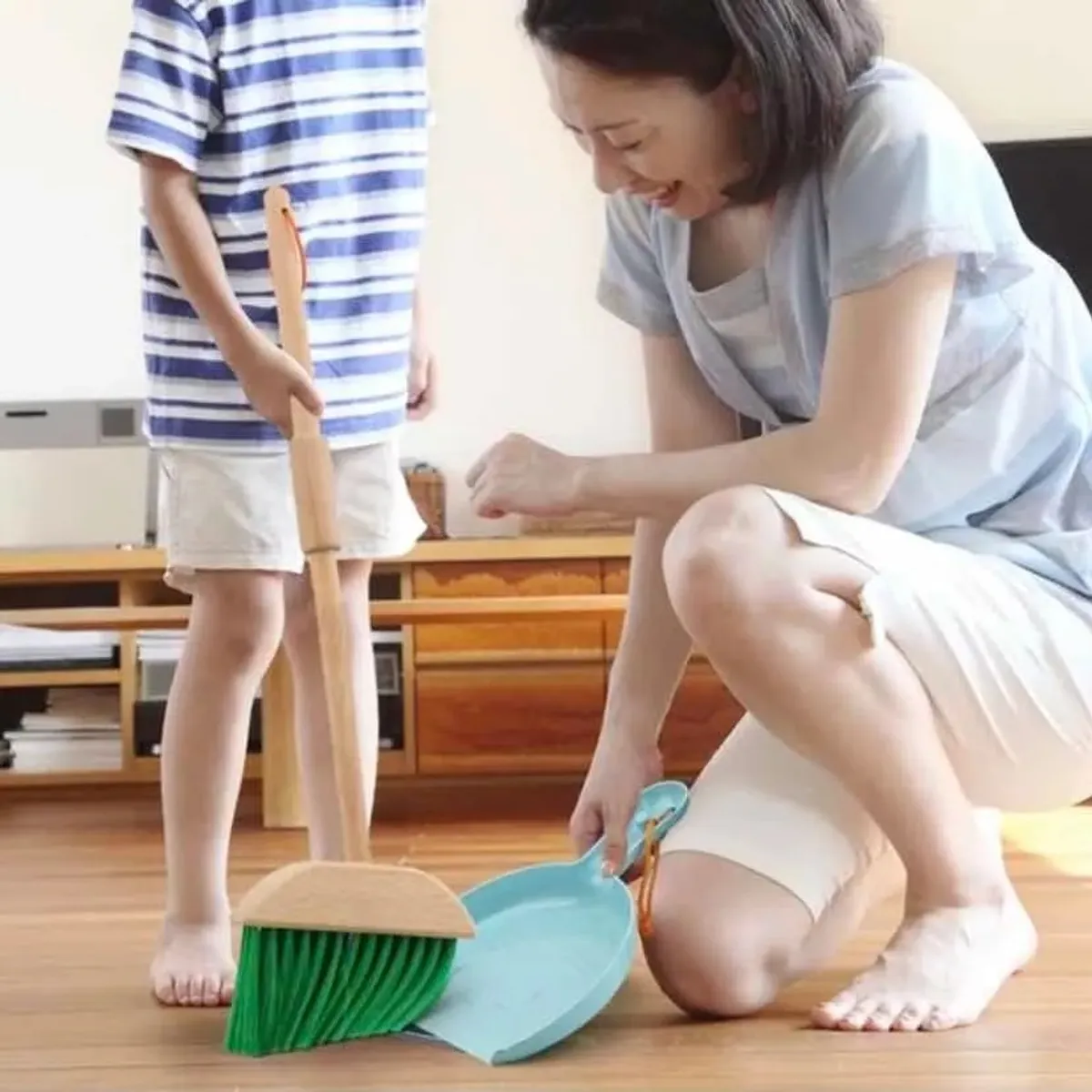 GENERICO - Juguete Set De Aseo Y Limpieza Para Niños En Madera 6pzas