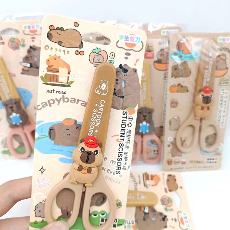 KAWAI - Tijera Punta Roma Diseño Capybara Kawaii