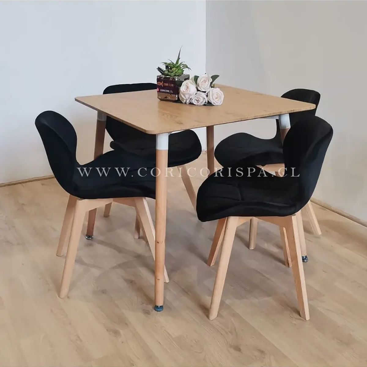 CORI CORI - Comedor Mesa Cuadrada 80x80cms  + 4 Sillas Mariposa Velvet Negro