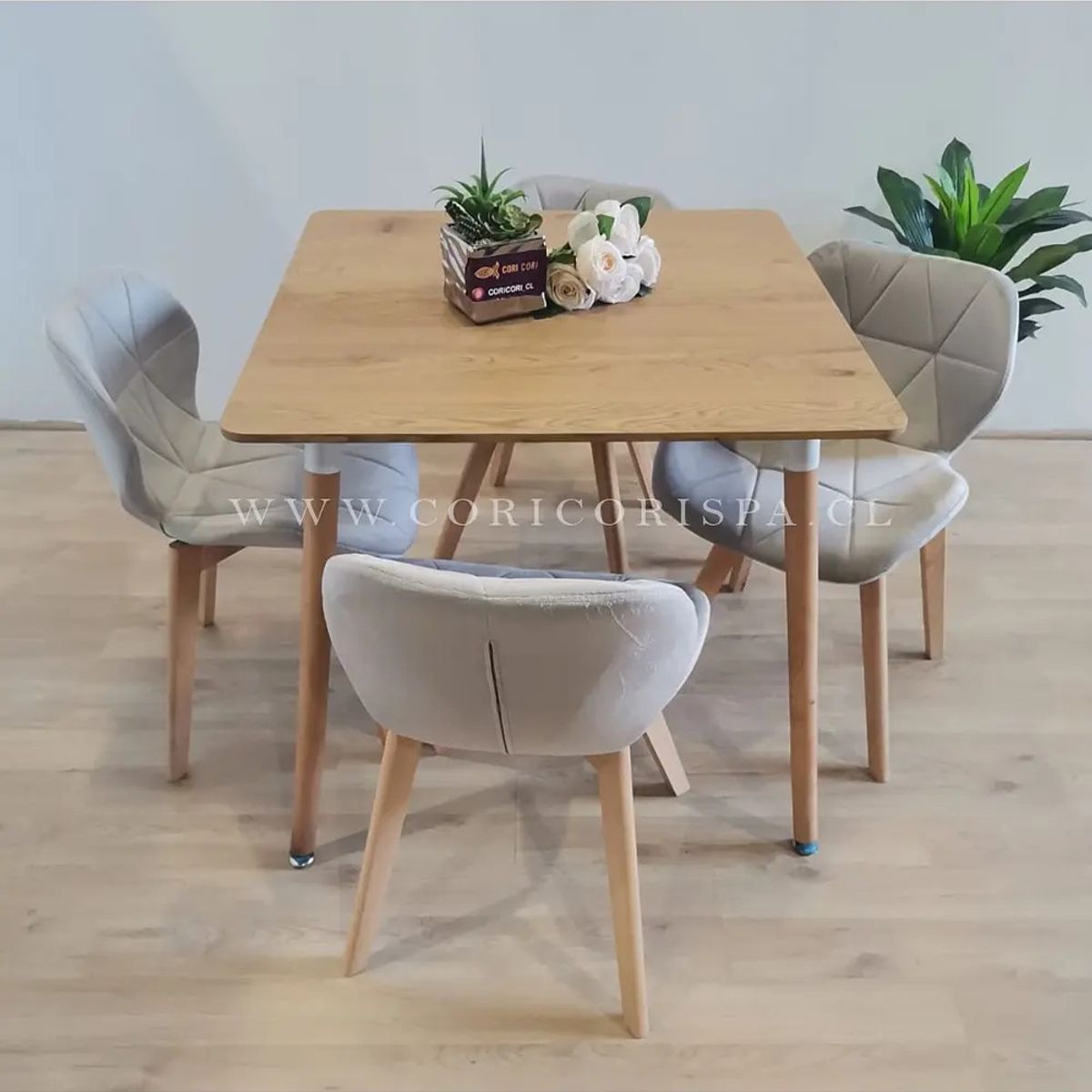 CORI CORI - Comedor Mesa Cuadrada 80x80cms  + 4 Sillas Mariposa Velvet Gris…