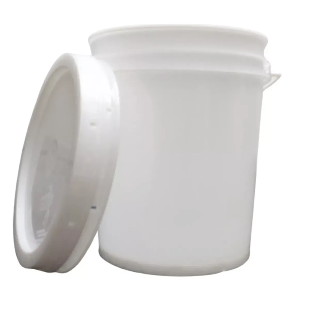 MARIO HADDAD - Balde Blanco Liso 20 Litros Con Tapa, Con Mango, Sin Olor