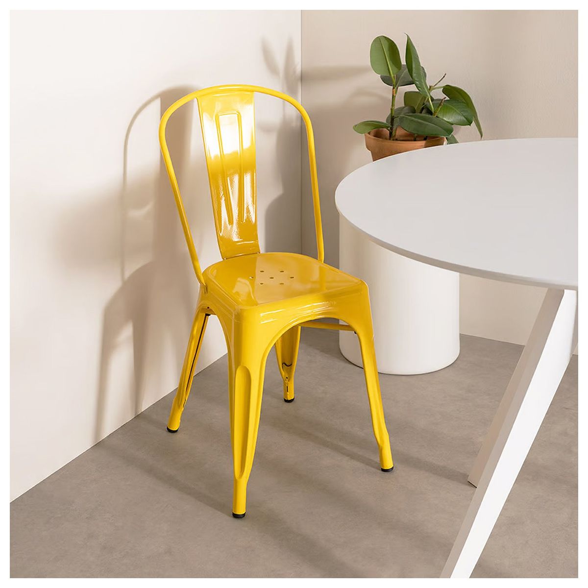 NOVAHUS - Silla Metal Tolix Amarillo