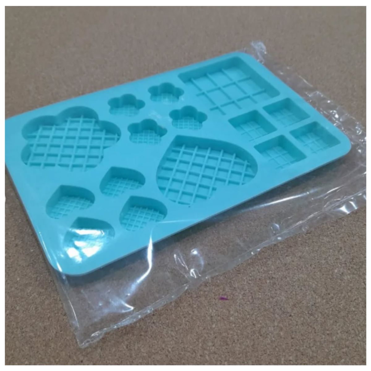 GENERICO - Moldes 15 Espacios Corazón/Flor/Cuadrado