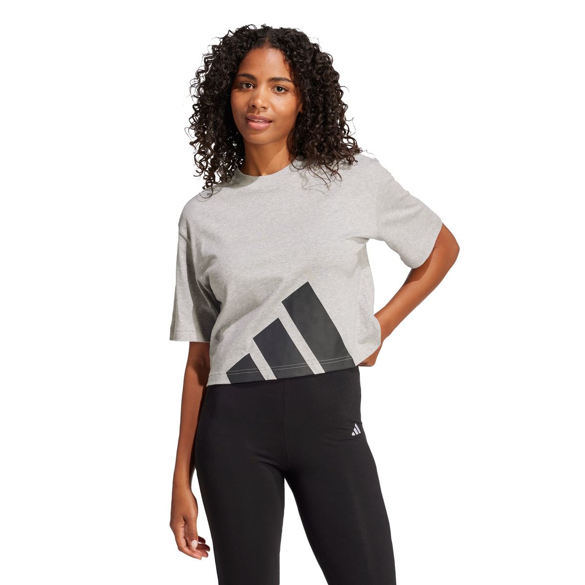 ADIDAS - Playera Essentials Boyfriend Logo Grande