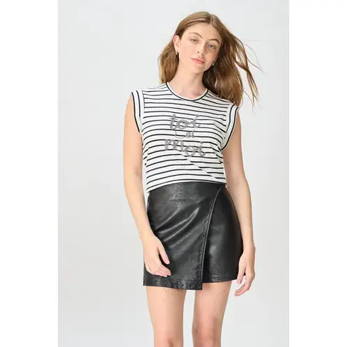 IO - Polera Sin Mangas Negro Mujer