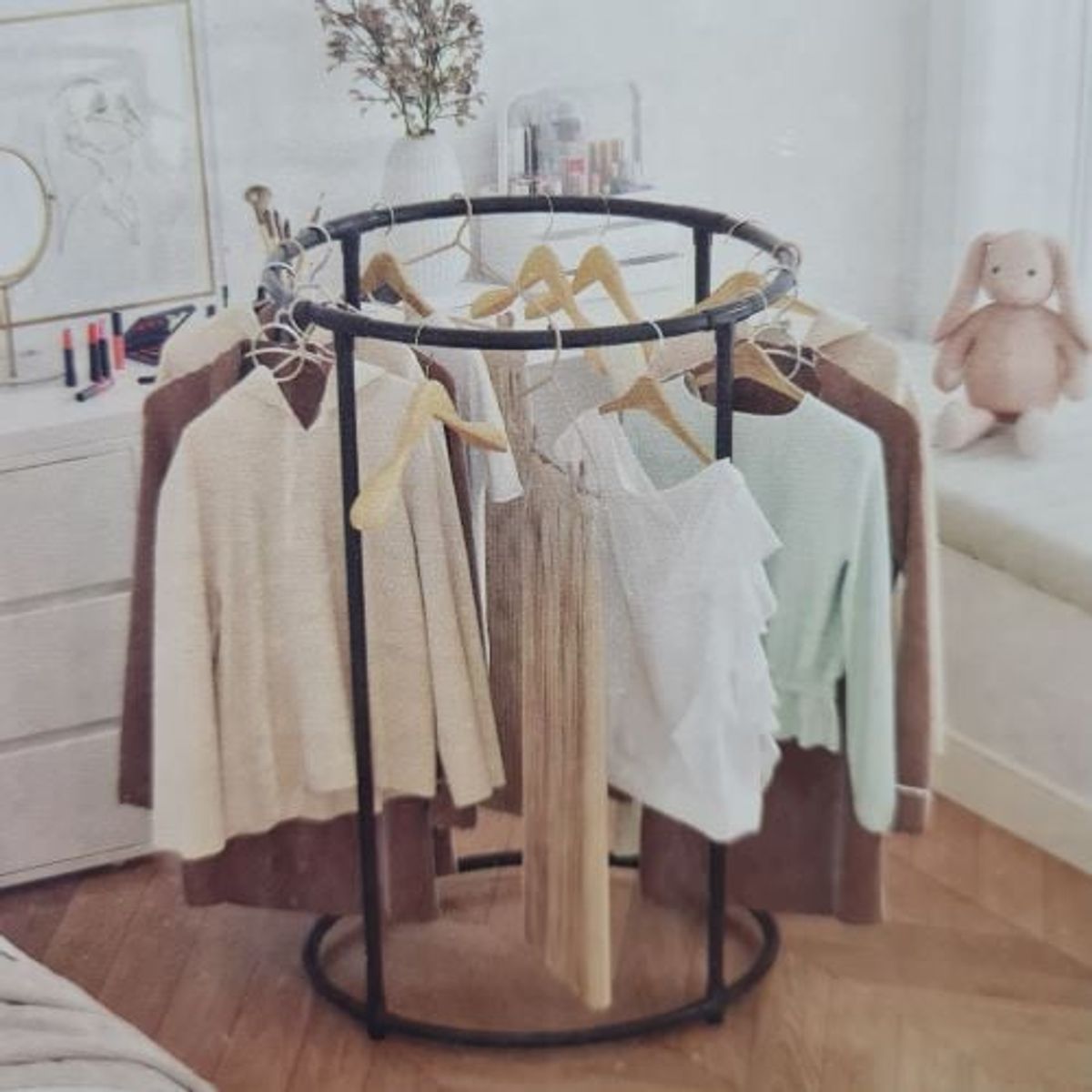 GENERICO - Perchero Organizador Circular Giratorio Negro con ruedas