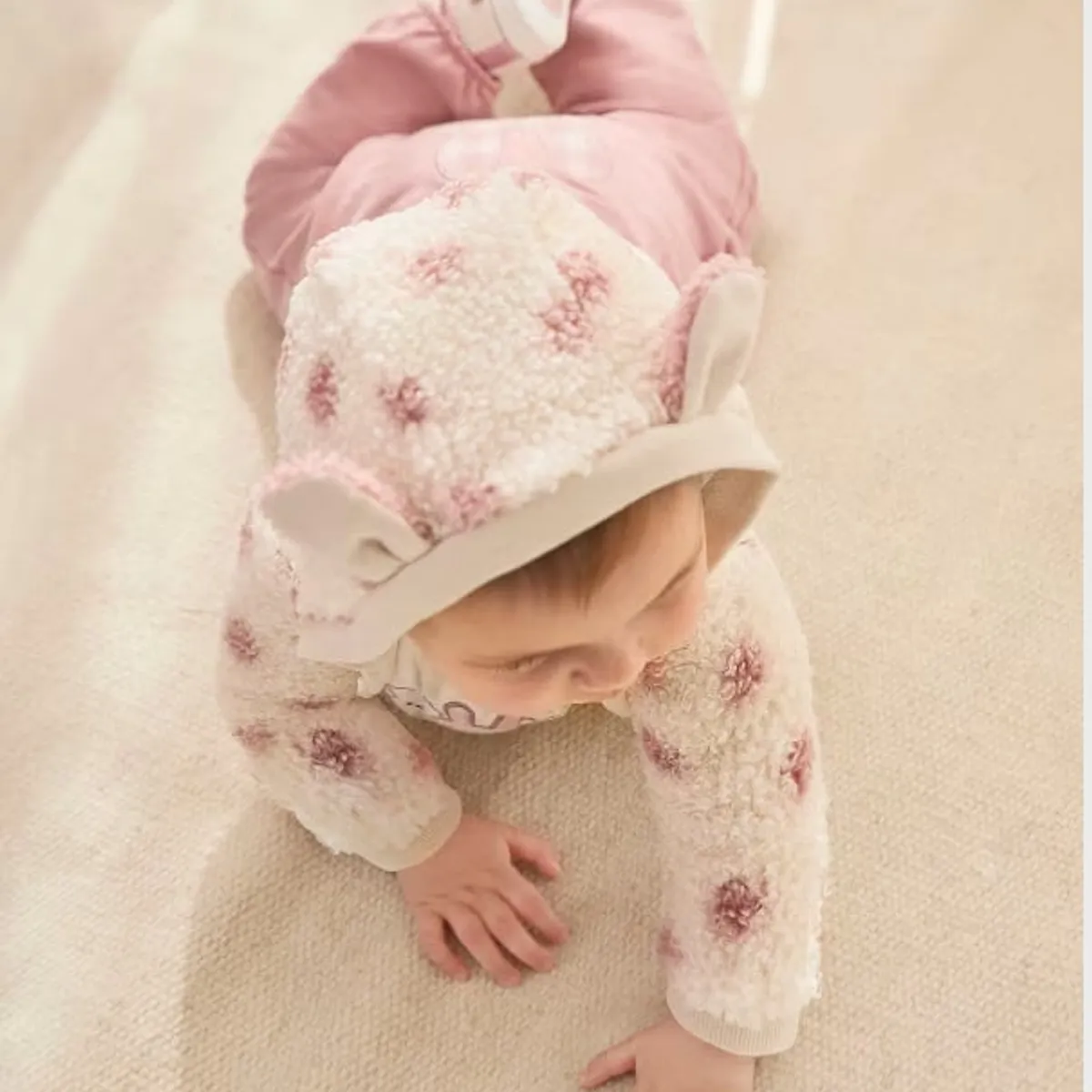 MAYORAL - Elegante Conjunto Chándal con camiseta recién nacida