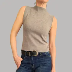 ANONIMASTORE - Polera Victoria by Anónimastore Design
