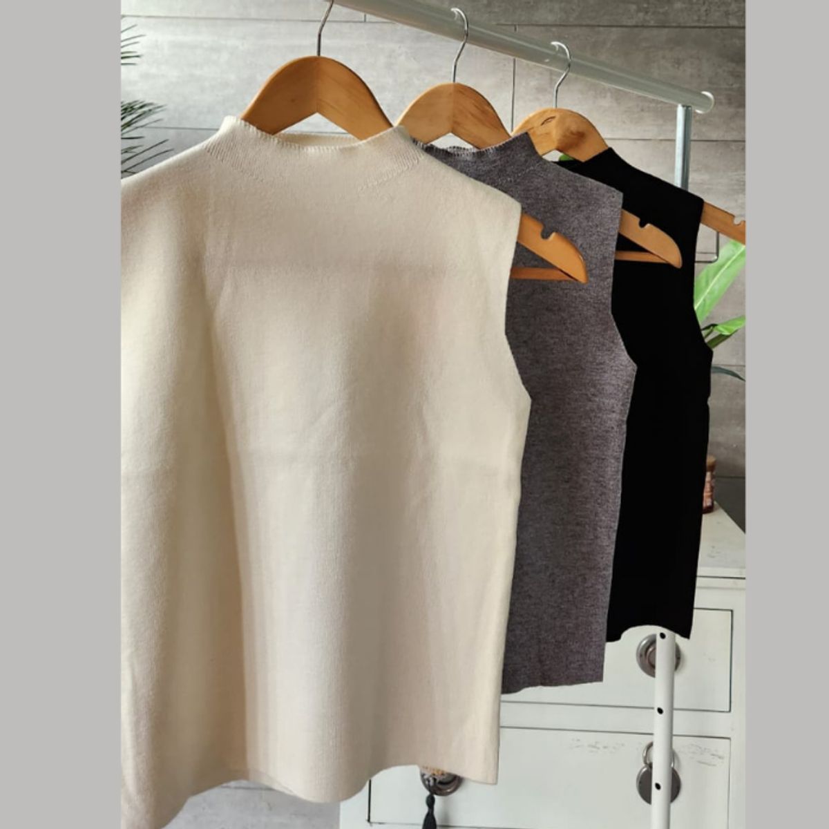 ANONIMASTORE - Polera Victoria by Anónimastore Design
