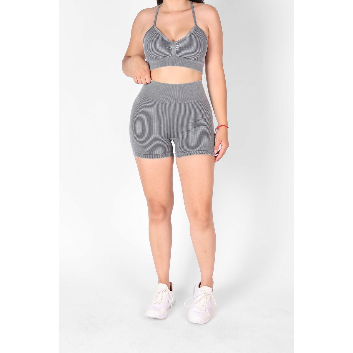 GENERICO - Conjunto short con peto textura rib prelavado levanta cola Push up