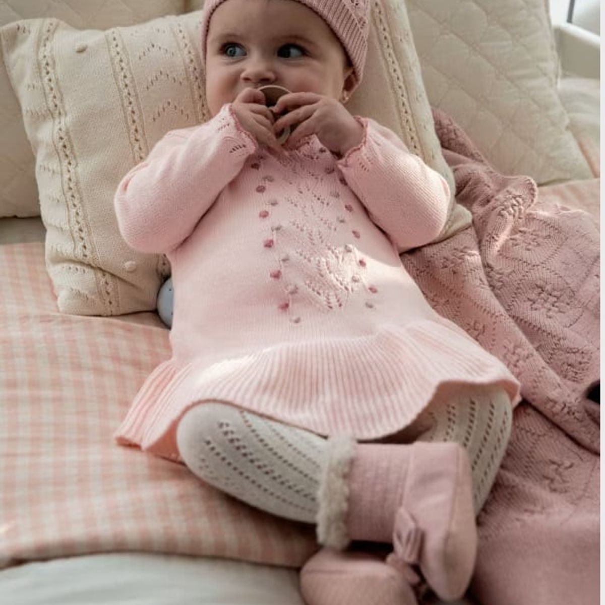 MAYORAL - Elegante y delicado Vestido con gorro tricot recién nacida