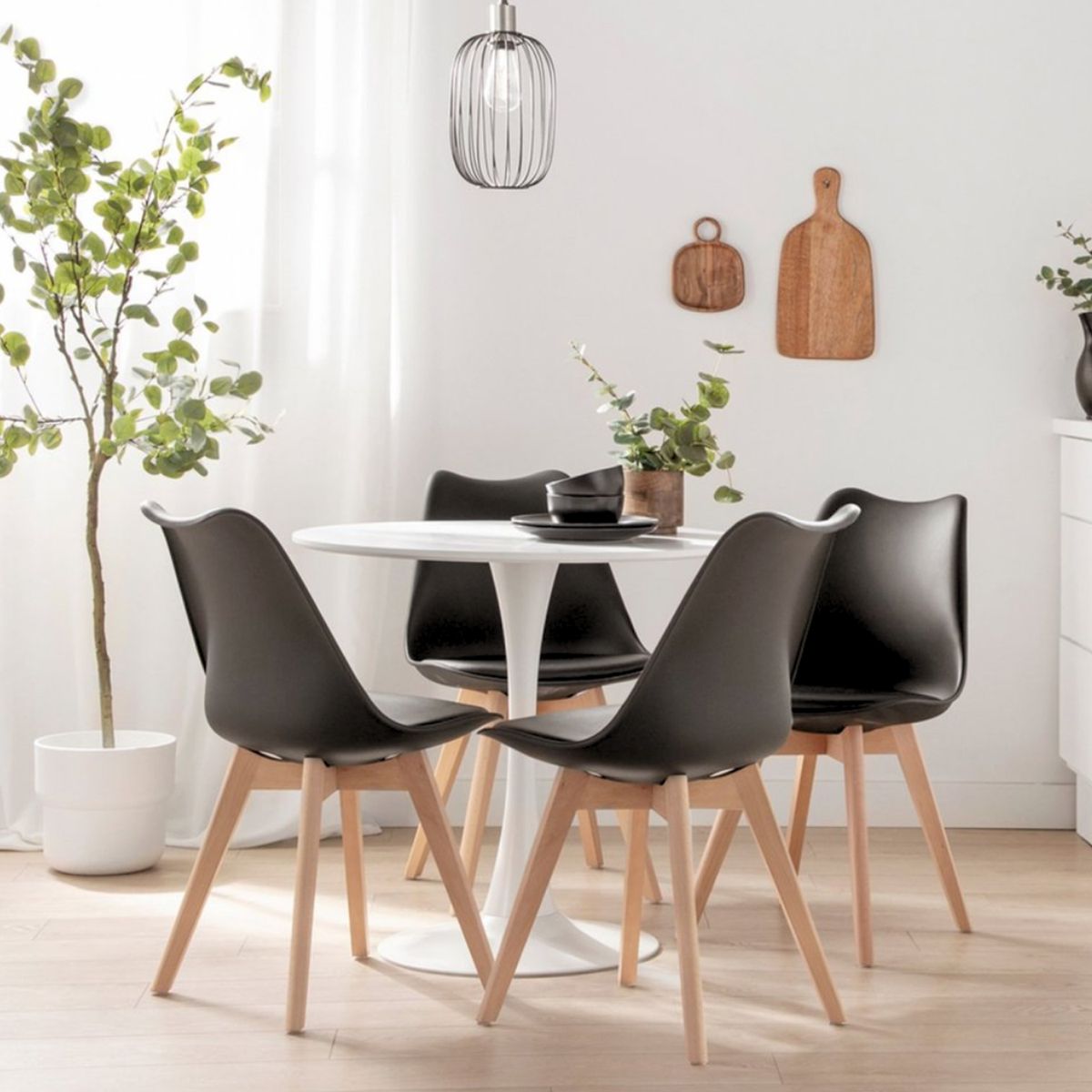 PANDALINO - Comedor Mesa Tulip Redonda 80cm Blanca + 4 Sillas Tulip Negro