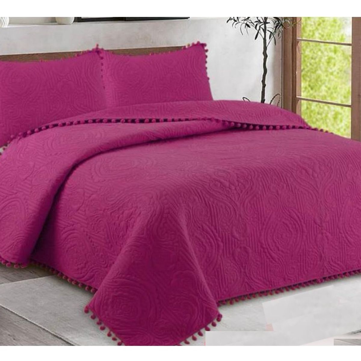 COMPRAPO - Cubrecama Quilt Pompones 2 Plazas + 2 Fundas Magenta W