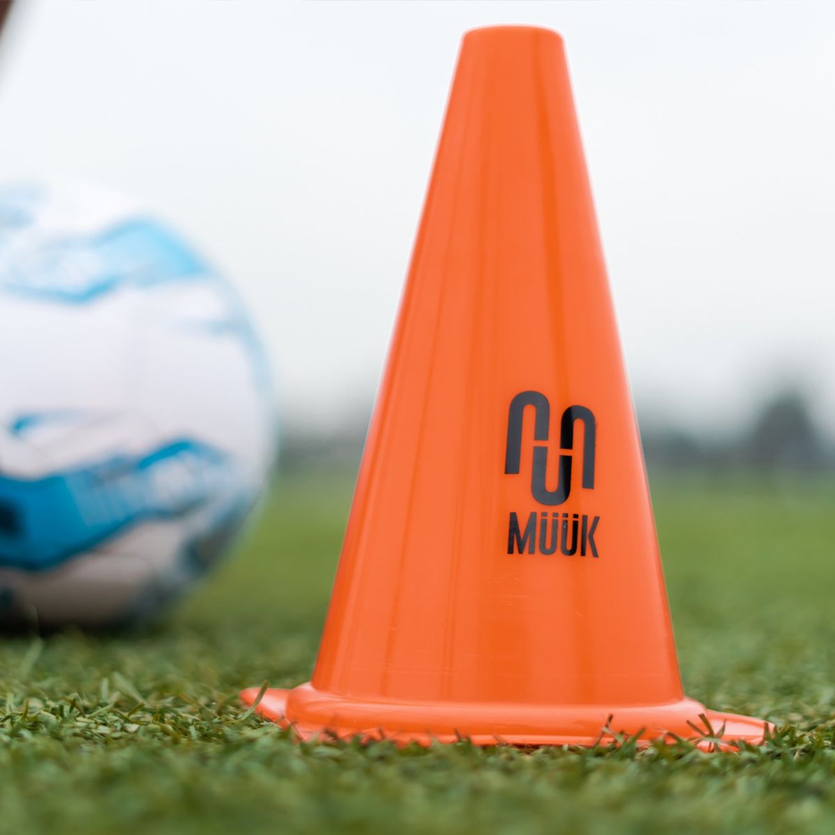 MUUK - Cono Muuk PVC 23 Centímetros