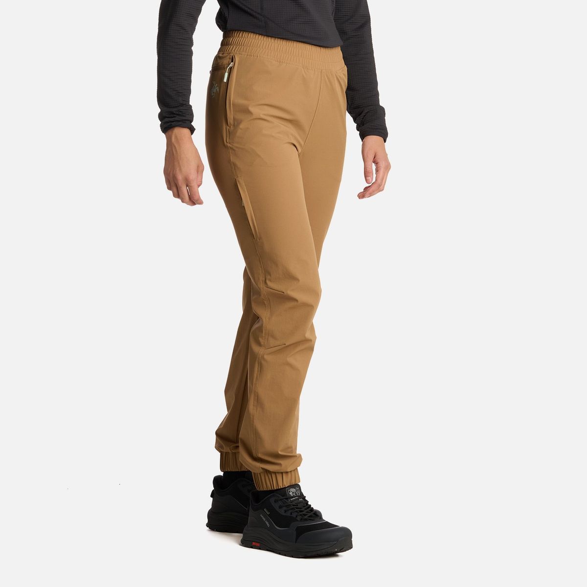 HAKA HONU - Pantalón Mujer Versatiro Café Claro Haka Honu