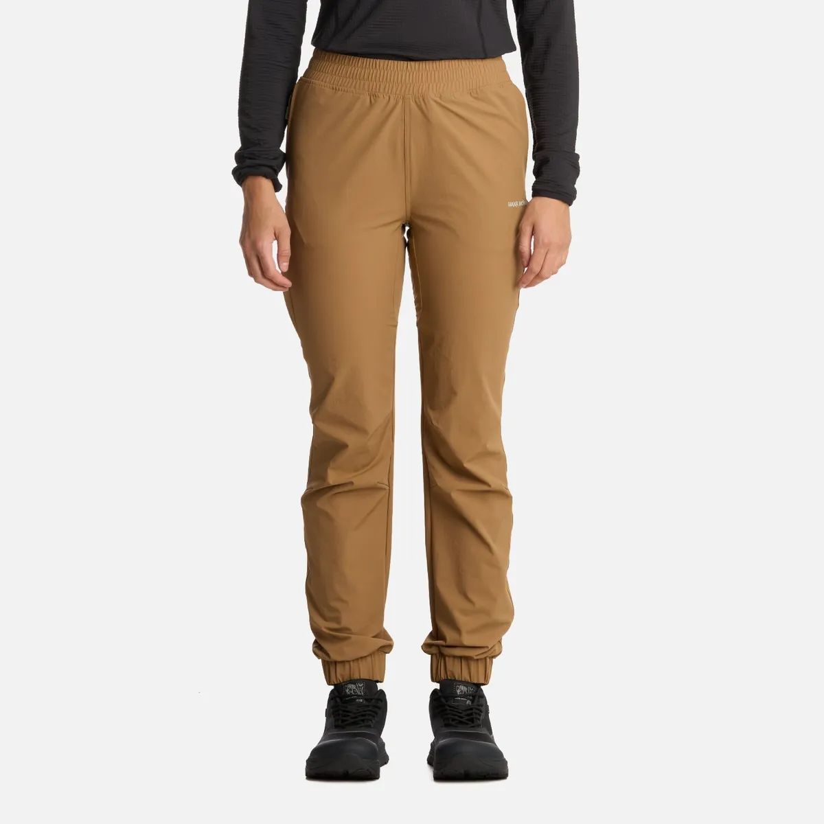 HAKA HONU - Pantalón Mujer Versatiro Café Claro Haka Honu