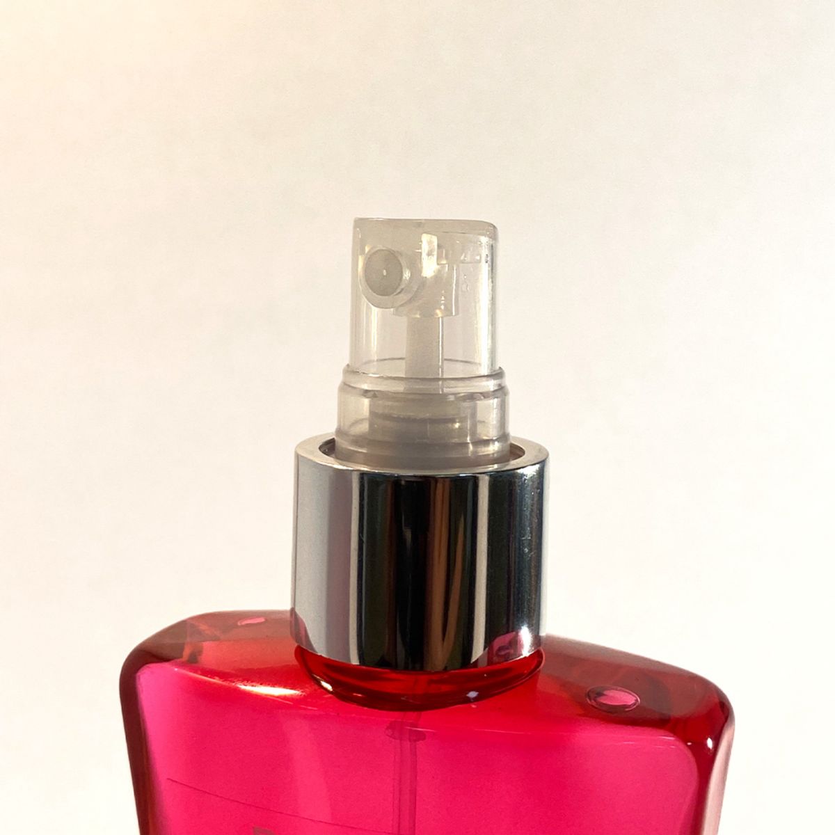 GENERICO - Fragancia Body Fantasies pink vanilla kiss 236ml