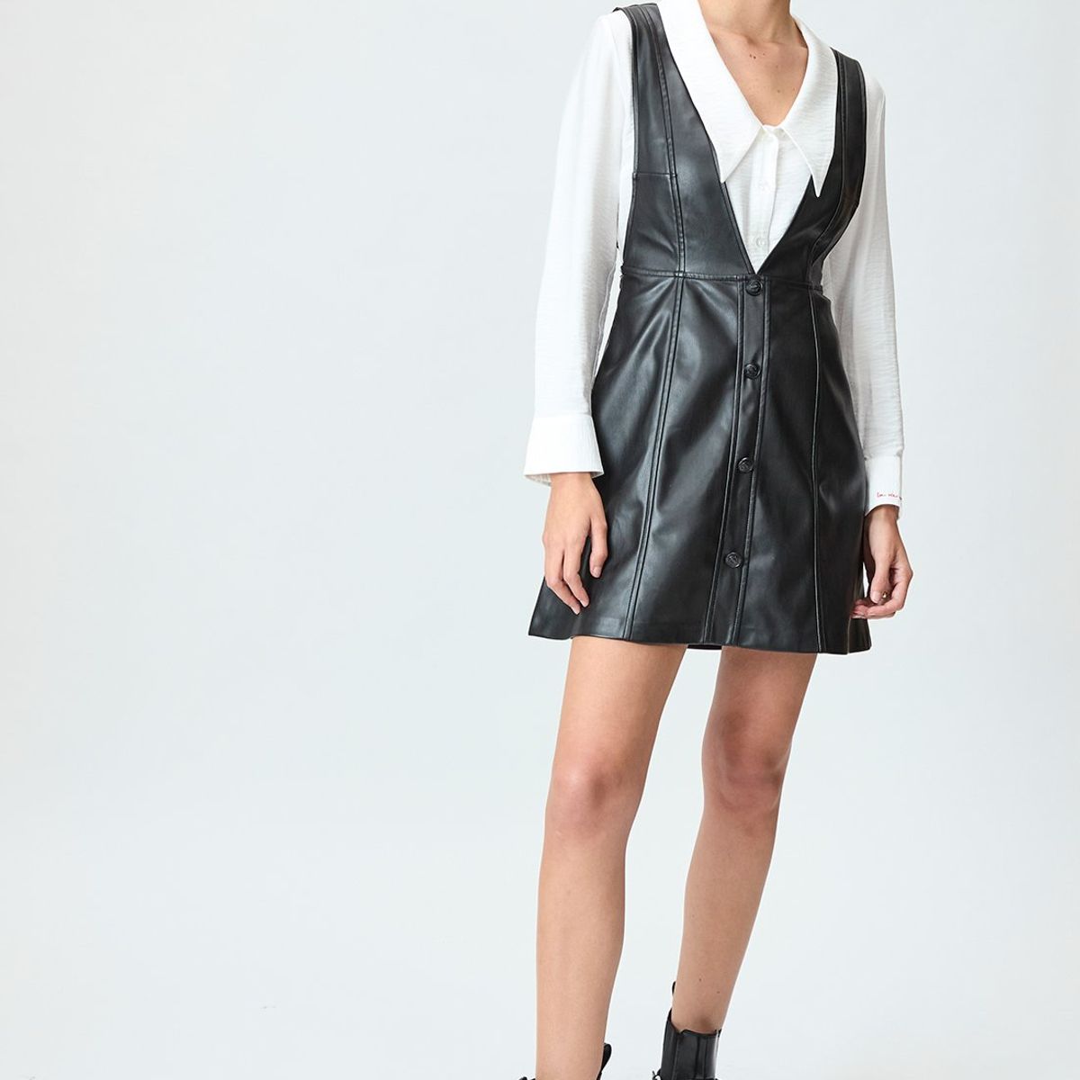 IO - Vestido Corto Negro Mujer Io