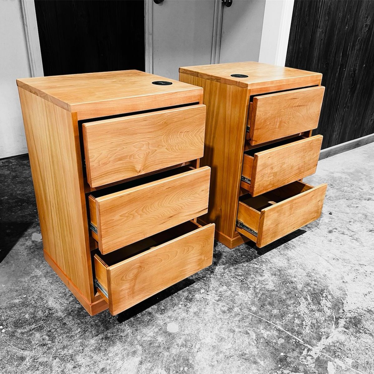 GENERICO - Velador Charg3r con cajones y cargador inalámbrico