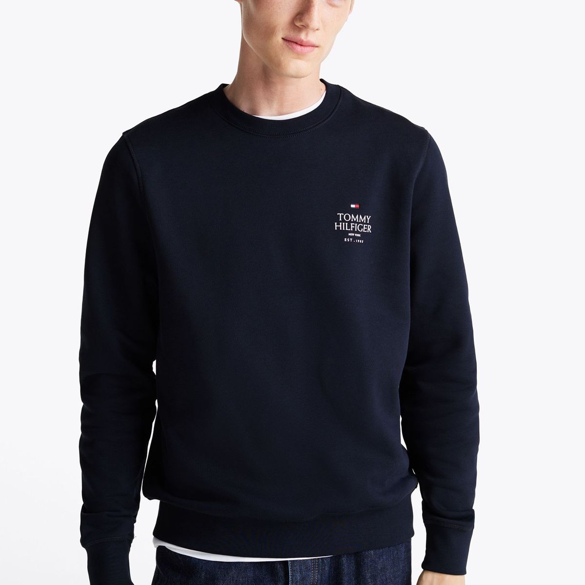 TOMMY HILFIGER - Polerón Stack Con Logo En Pecho Azul Tommy Hilfiger