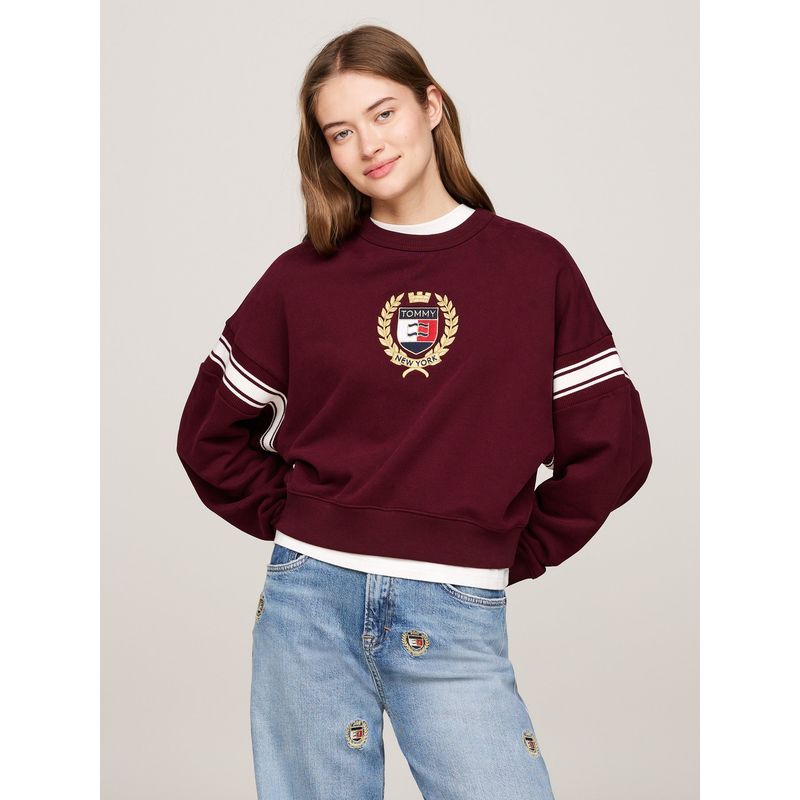 TOMMY HILFIGER - Polerón Crest Preppy Logo Burdeo Tommy Hilfiger