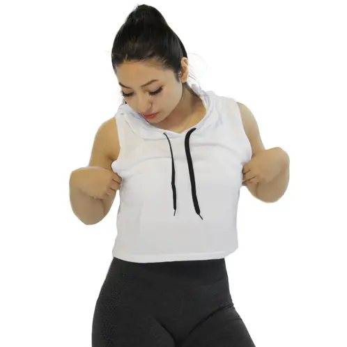 ADEMAN - Polera con capucha crop top Aress