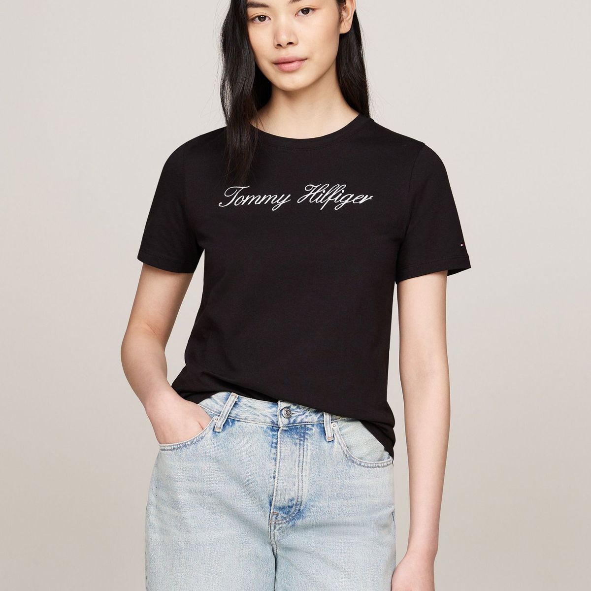 TOMMY HILFIGER - Polera Con Logo Script Regular Fit Negro Tommy Hilfiger