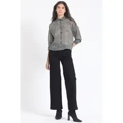 LIOLA - Jeans Straight Color, Tiro Medio, Con Bordado, Negro