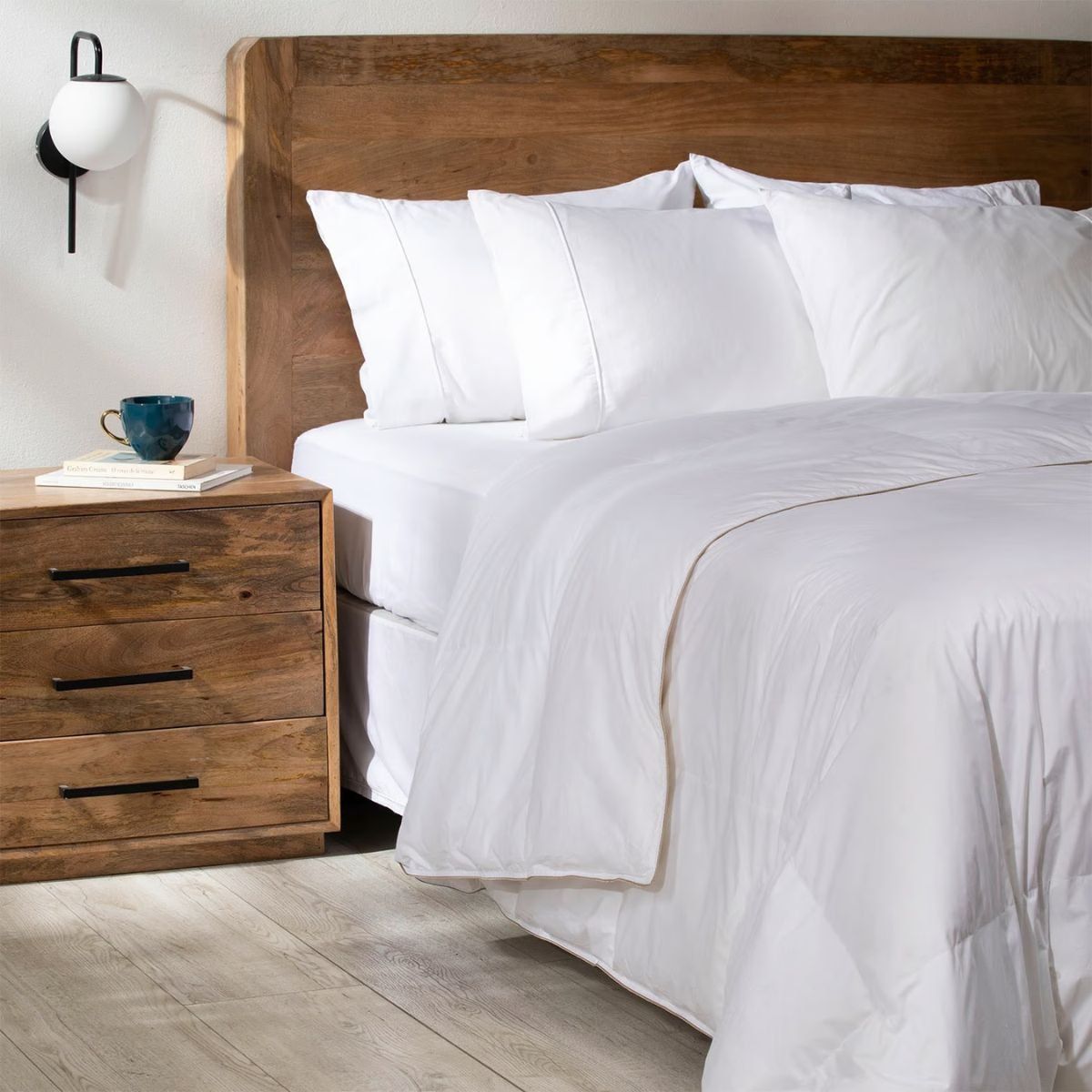 BASE - Plumón Pluma Ganso Pecho 50% Cuerpo 50% 250 GSM Basement Home