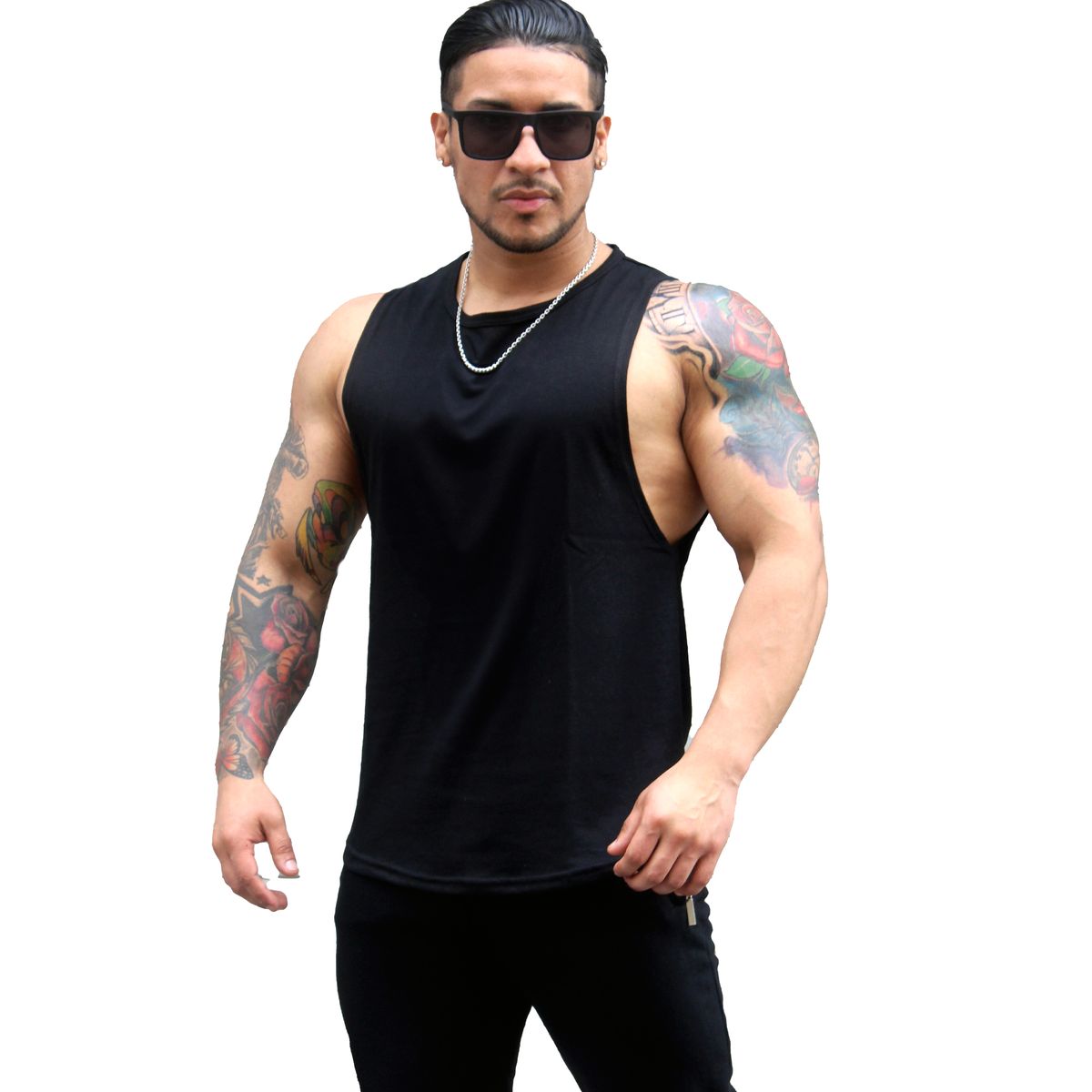 ADEMAN - Polera musculosa gym cuello redondo lisa