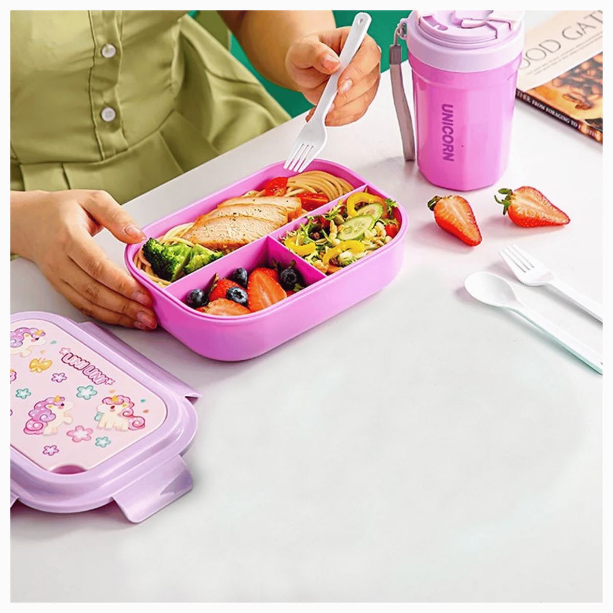 LINE - Fiambrera Contenedor 1100 Ml Táper Hermético + Vaso Plástico Infantil