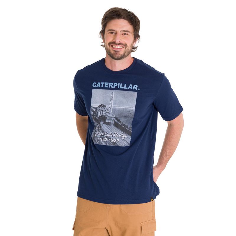 CAT - Polera Casual Projects Graphic 7 Hombre Azul Marino CAT