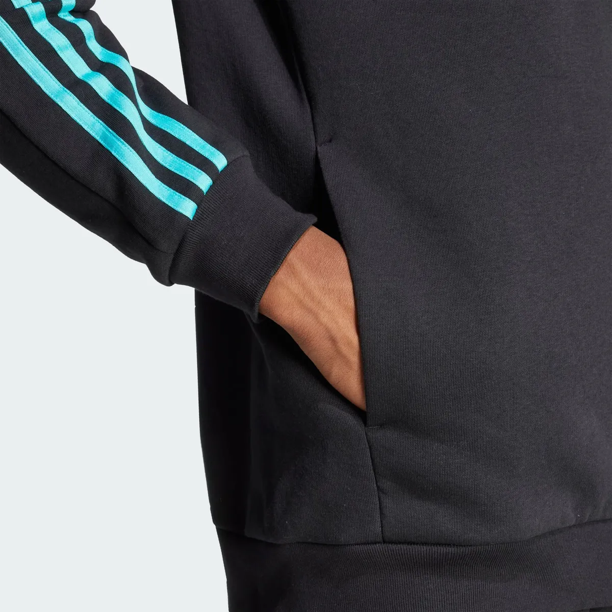 ADIDAS - Polerón Mercedes - AMG Petronas Formula One Team DNA