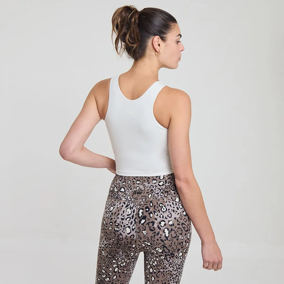 ELLESSE - POLERA MUJER ELLESSE ISIDORA CREMA