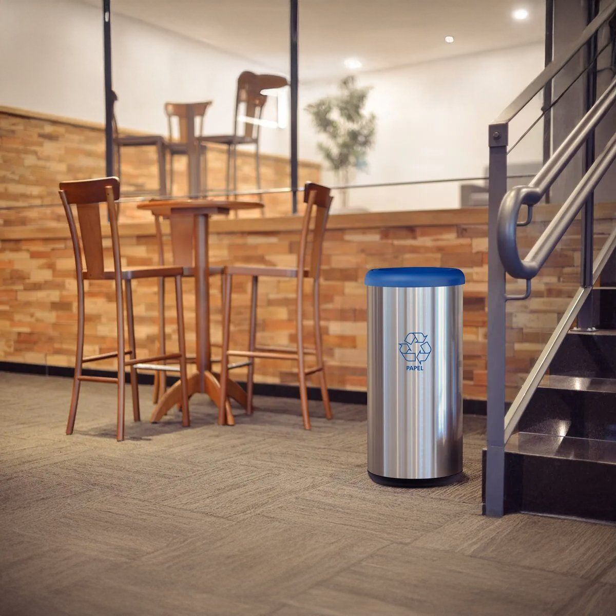 TRAMONTINA - Basurero De Acero Inoxidable 40 L De Capacidad, Aro Azul